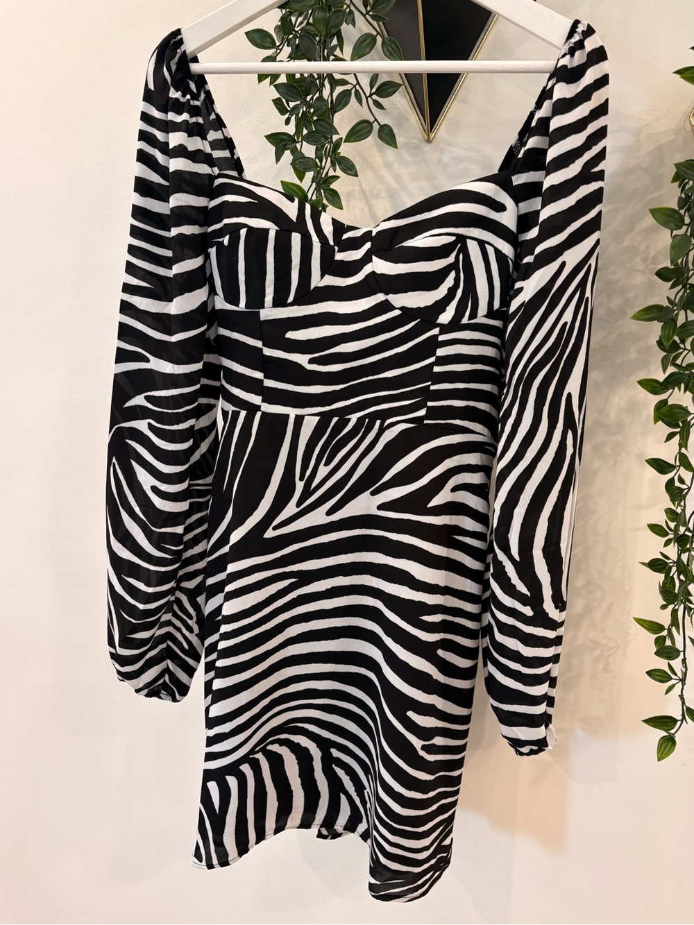 Steve Madden Black & White Zebra-Print Long Sleeve Mini Dress